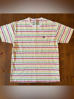 Vans Off the Wall Tee Classic Fit. Size Medium.
